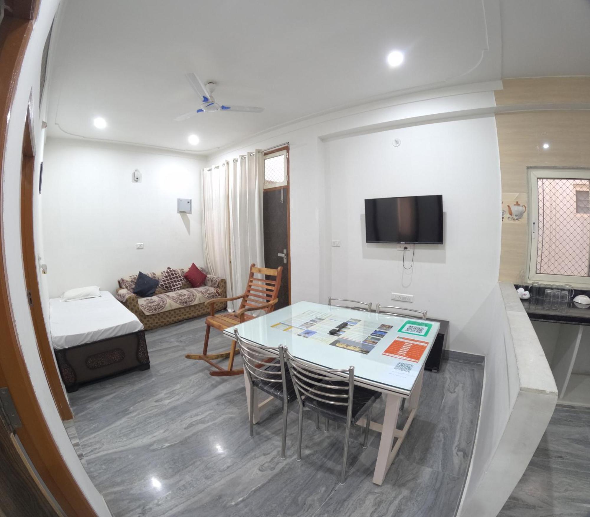 Apartment Choudhary White House *