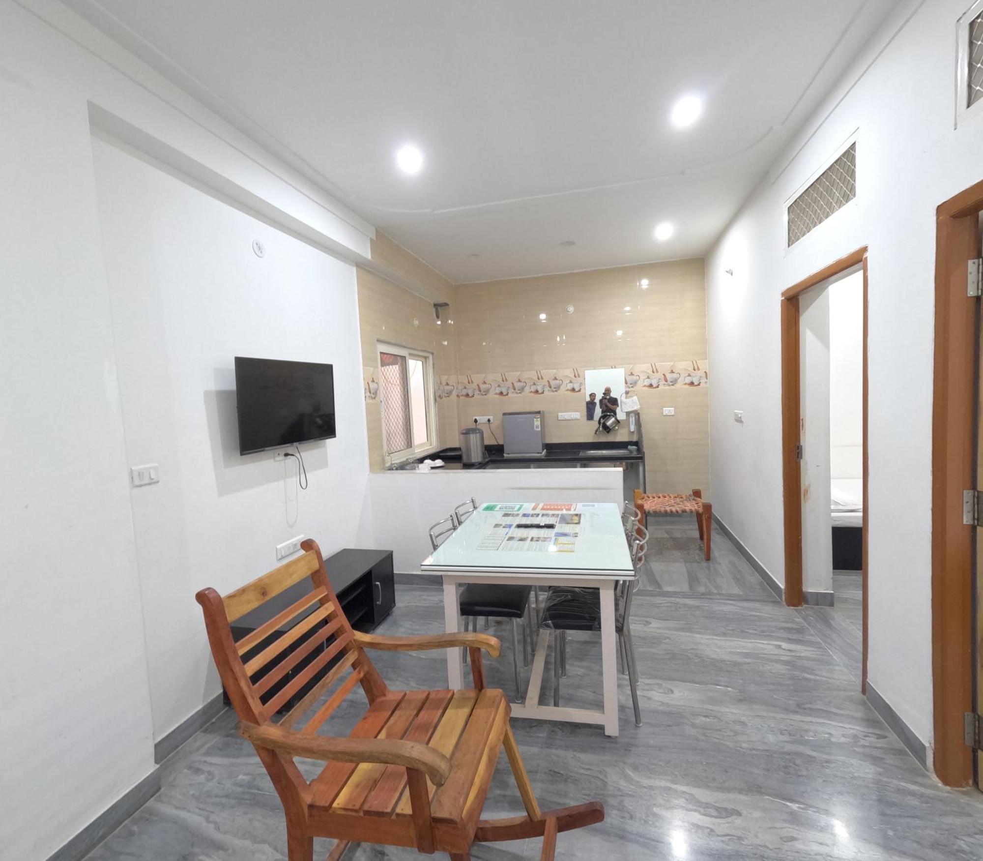 Apartment Choudhary White House