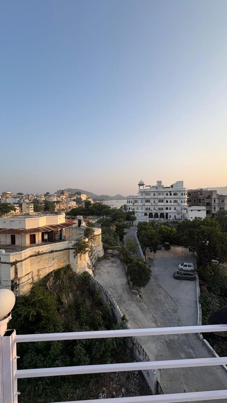 Multiple Stories, Hostel Udaipur