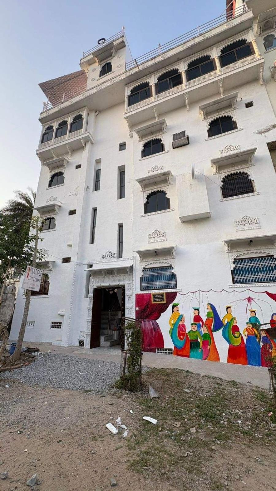 Hostel Multiple Stories, Udaipur