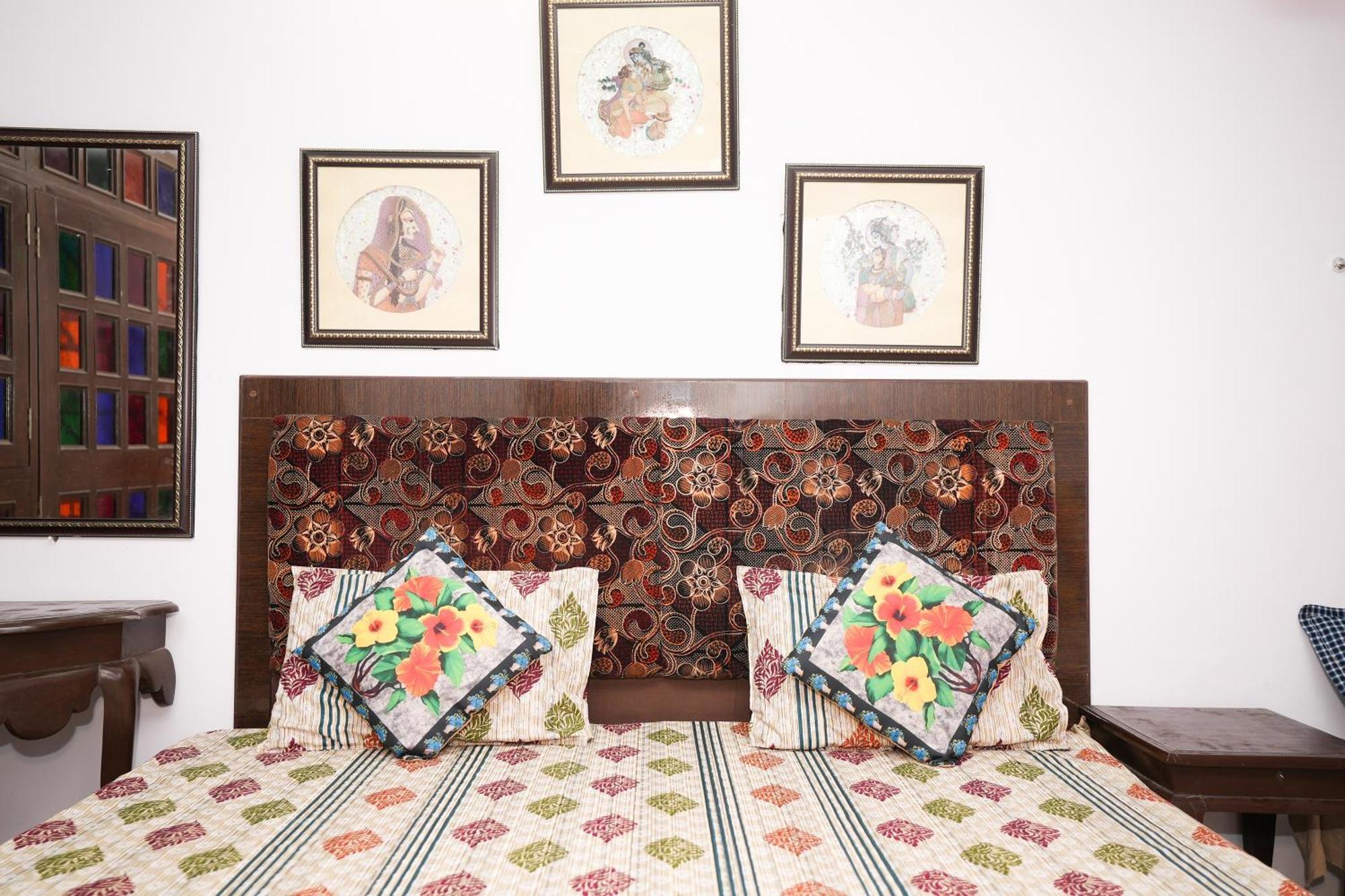 Nukkad Near Palace Guest house Udaipur