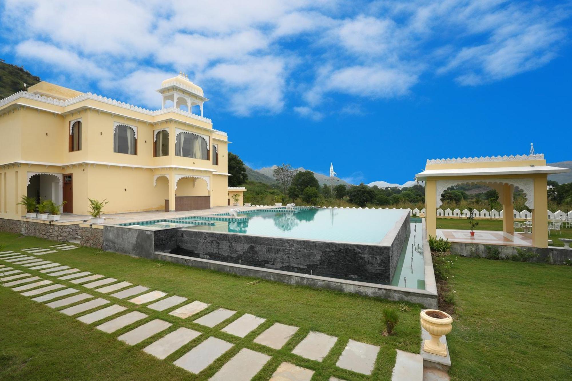 Maangarh 4*
