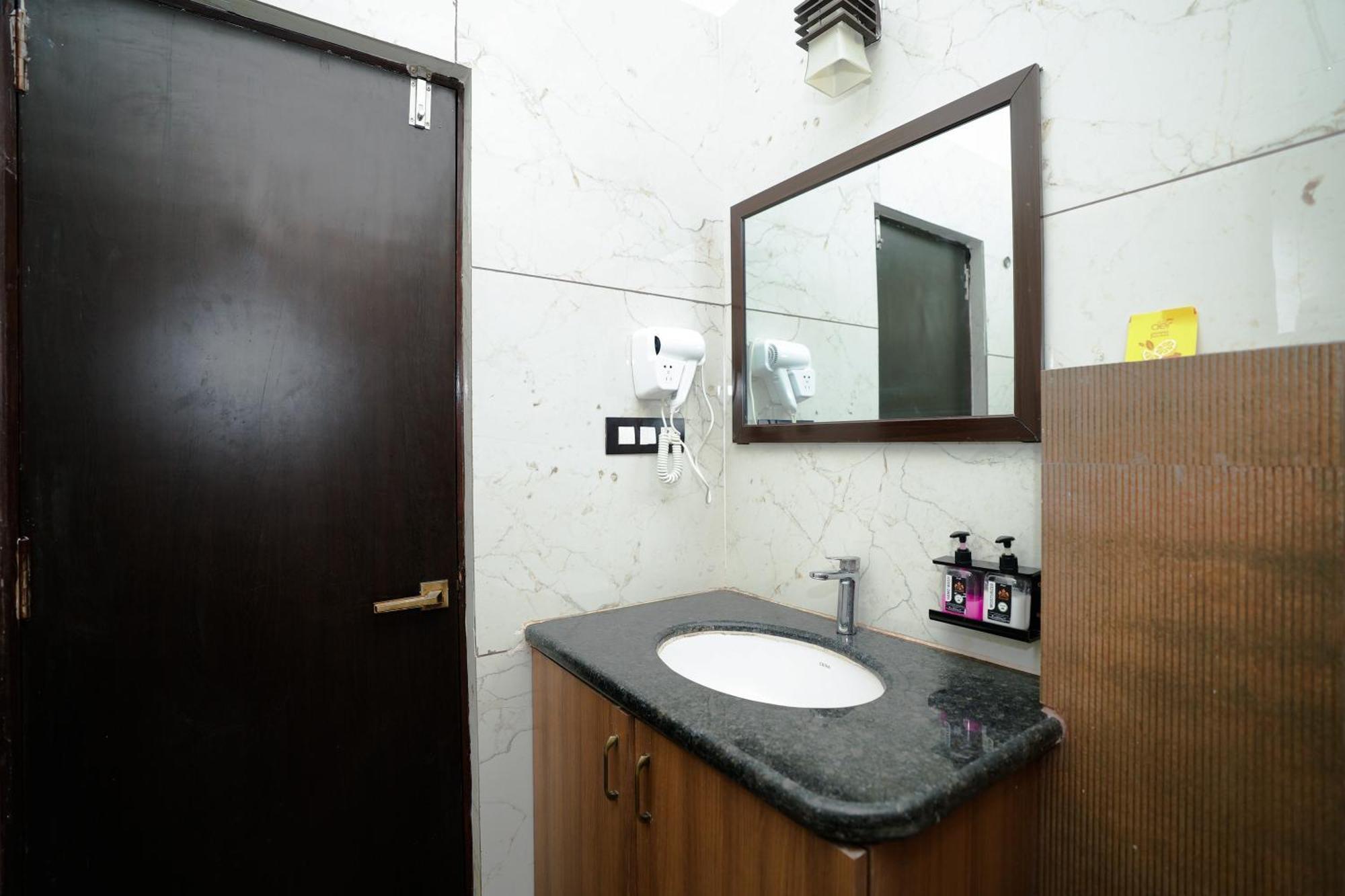 Resort Maangarh 4*