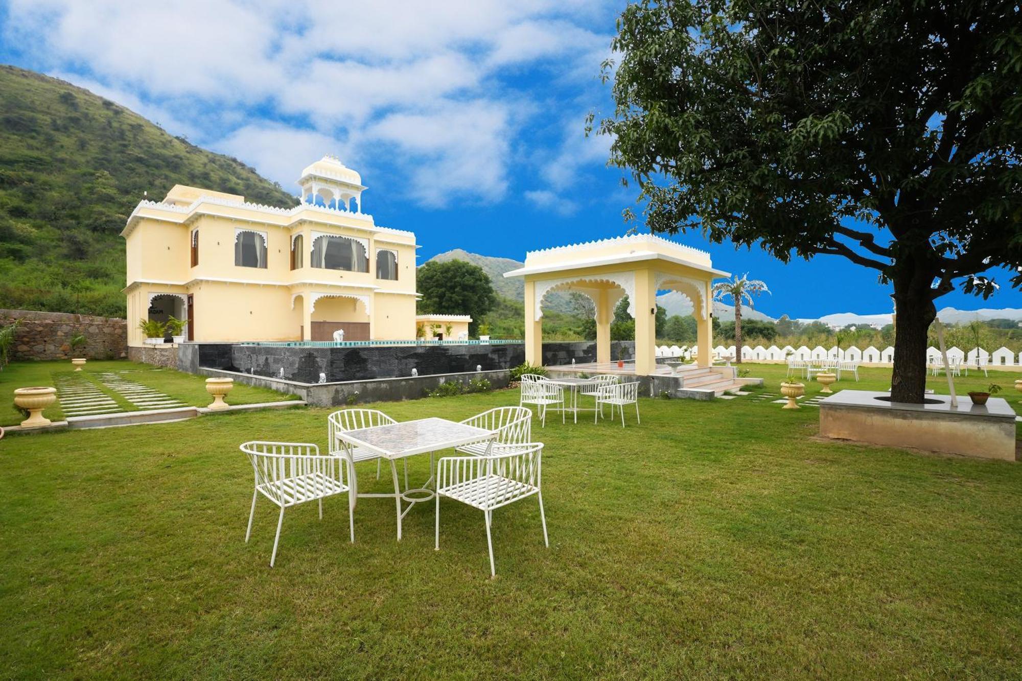 Resort Maangarh