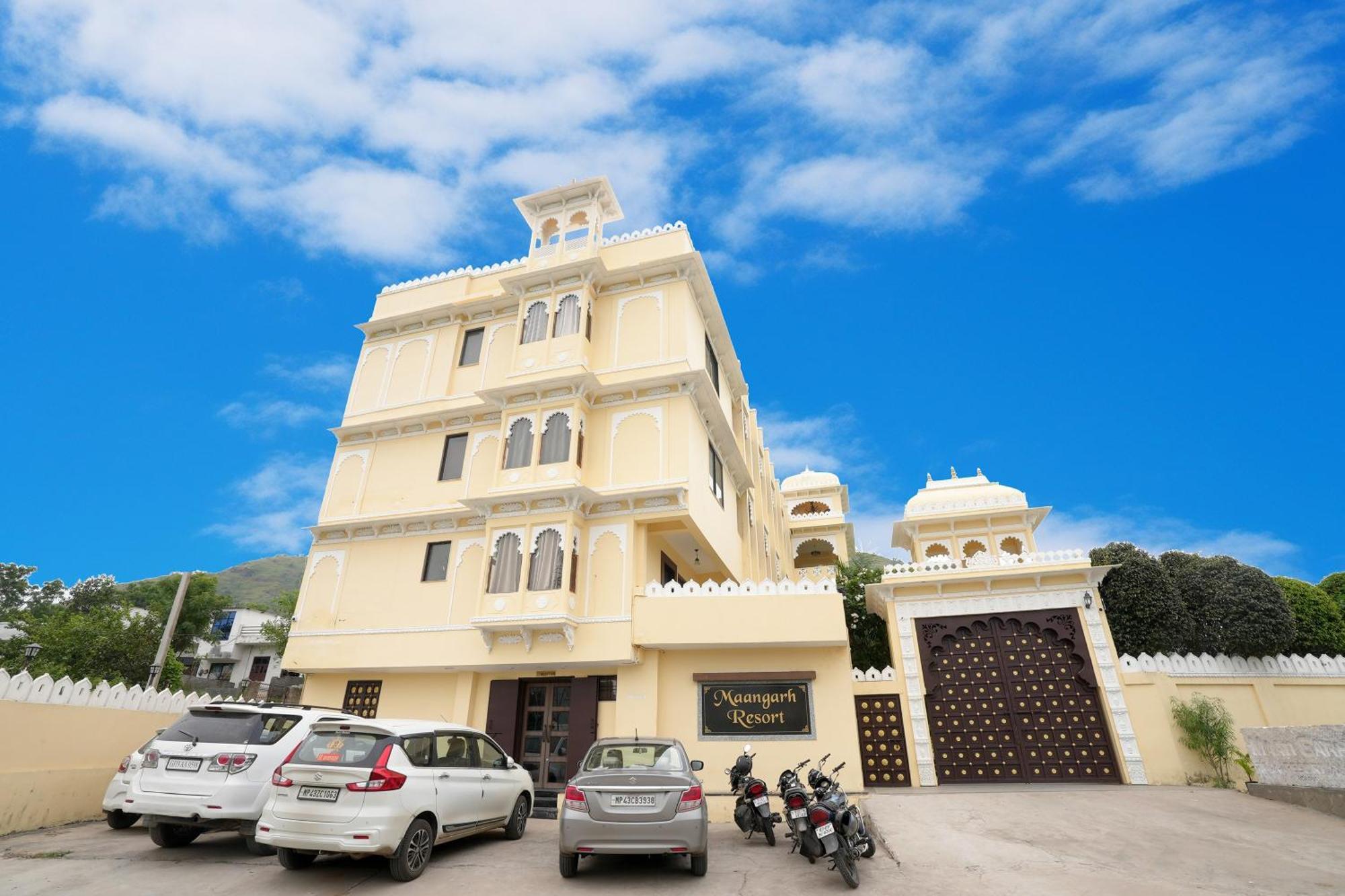 Resort Maangarh Udaipur
