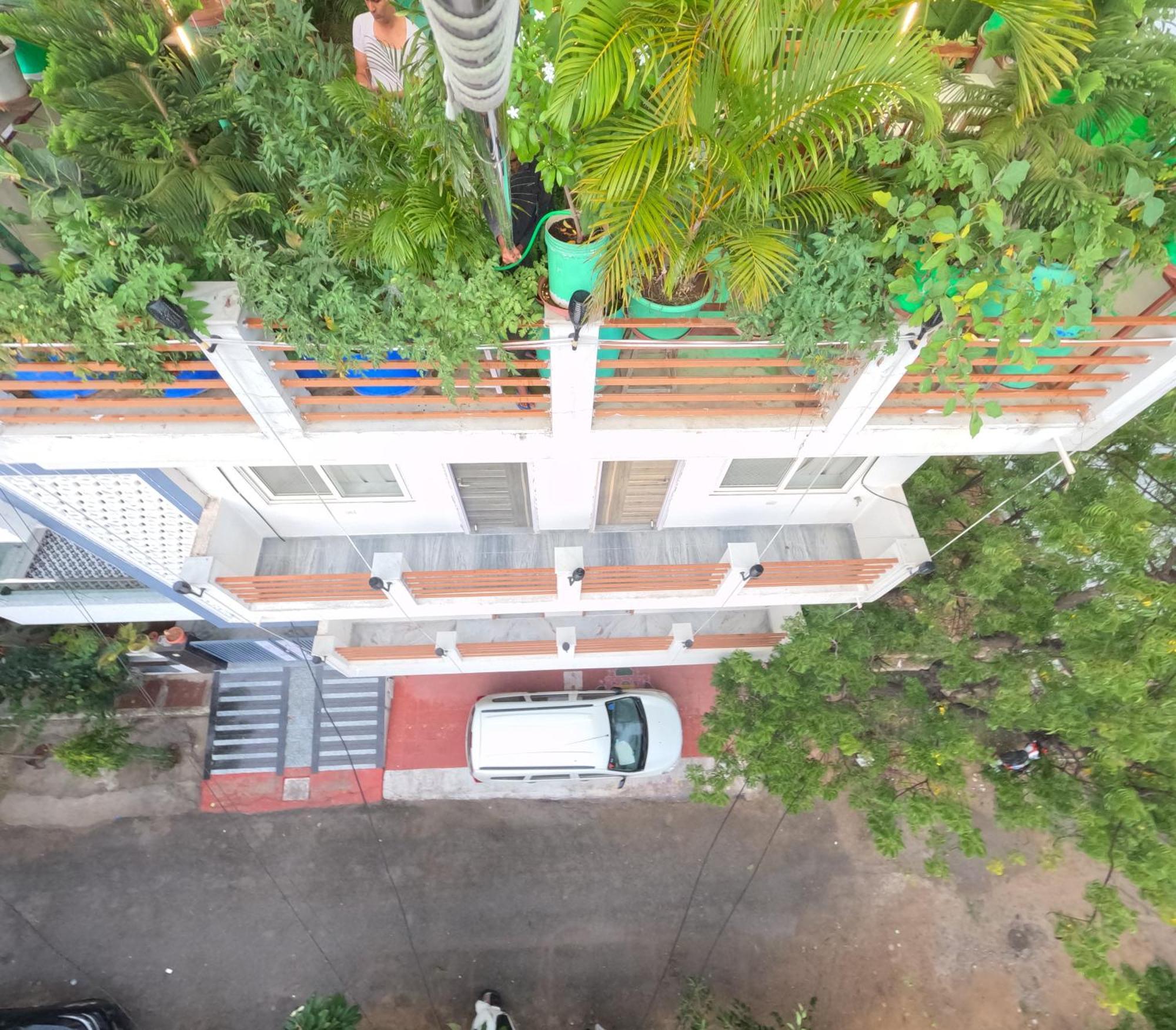Apartment Choudhary White House *