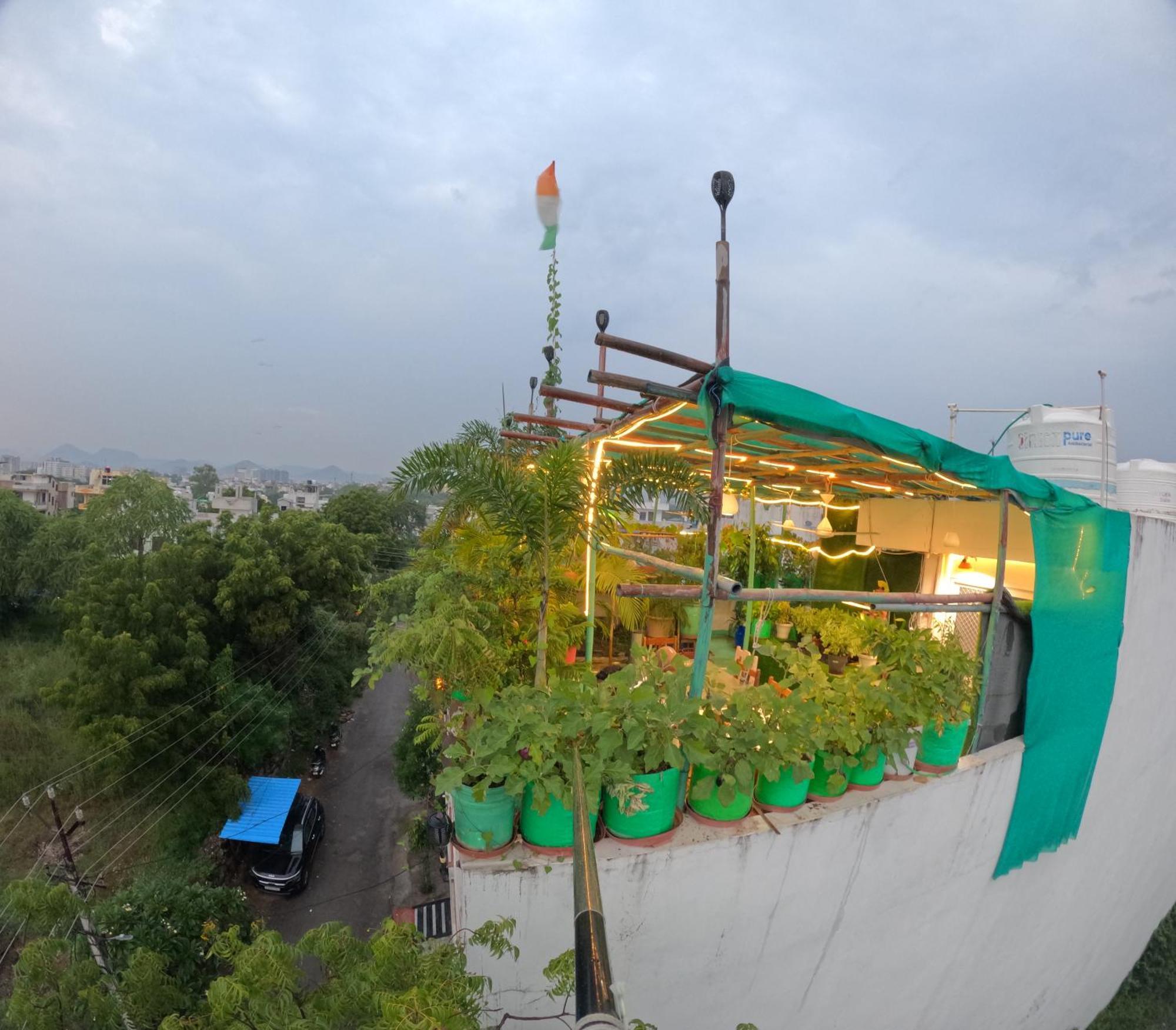 Apartment Choudhary White House *