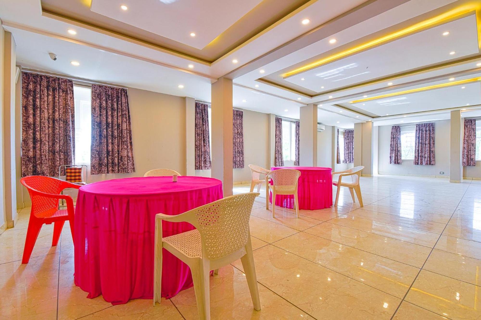Fabhotel Maanvad Garh