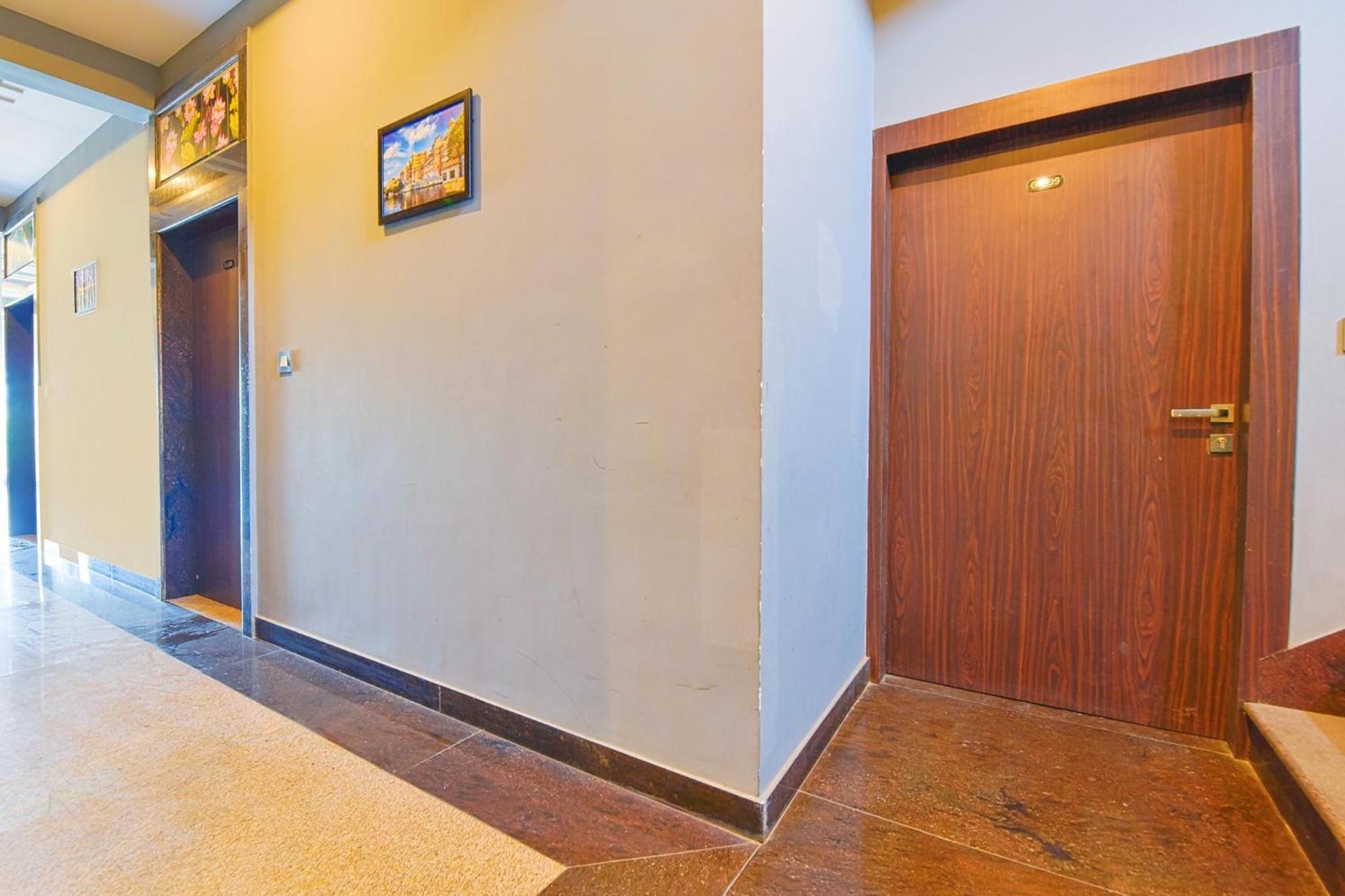 Hotel Fabhotel Maanvad Garh