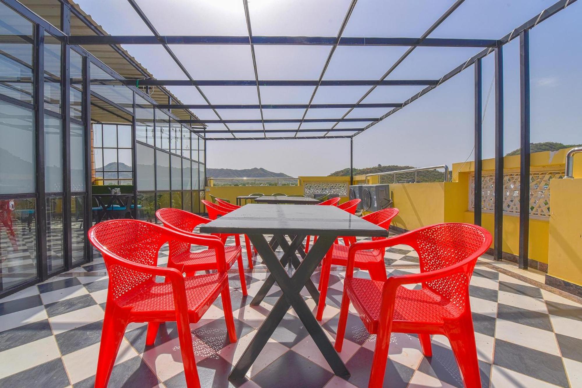 Hotel Fabhotel Maanvad Garh 3*