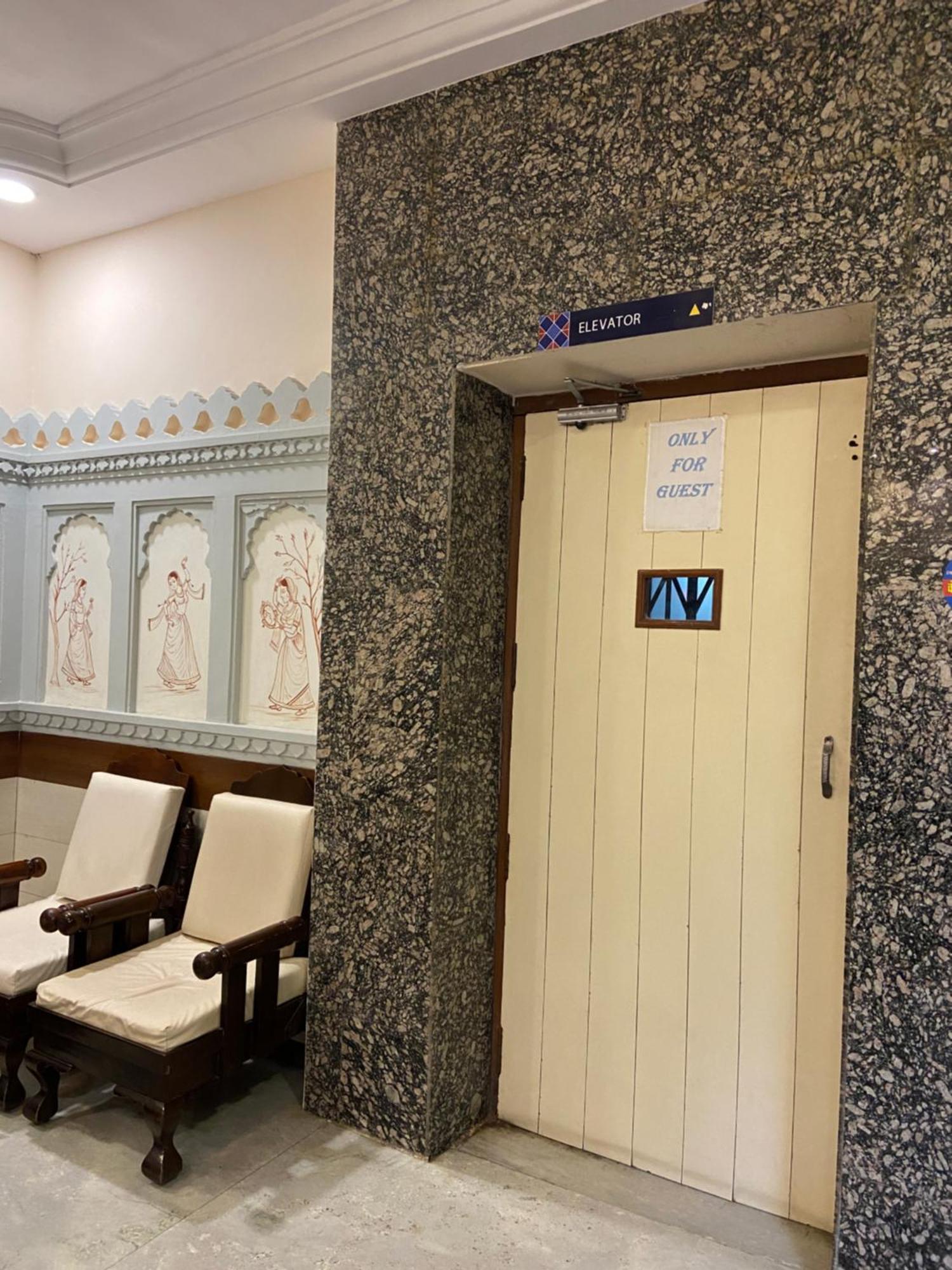 Damanis * Udaipur