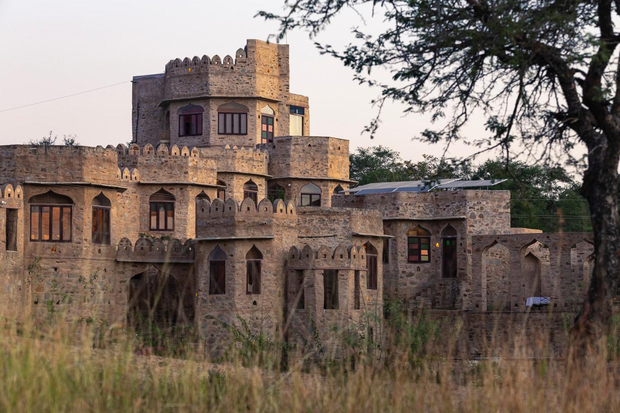 Bed & Breakfast Manmatha A Luxury Retreat Udaipur