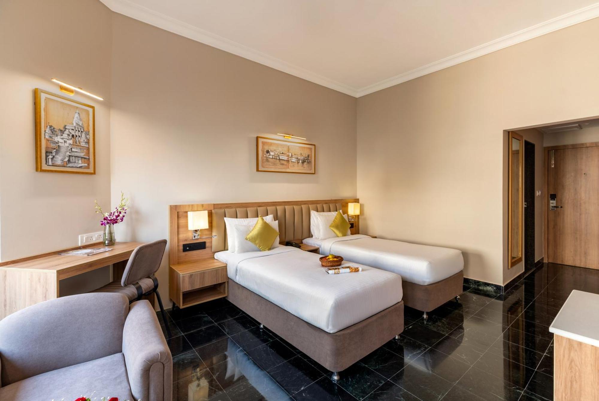 Hotel Vishnupriya 3*