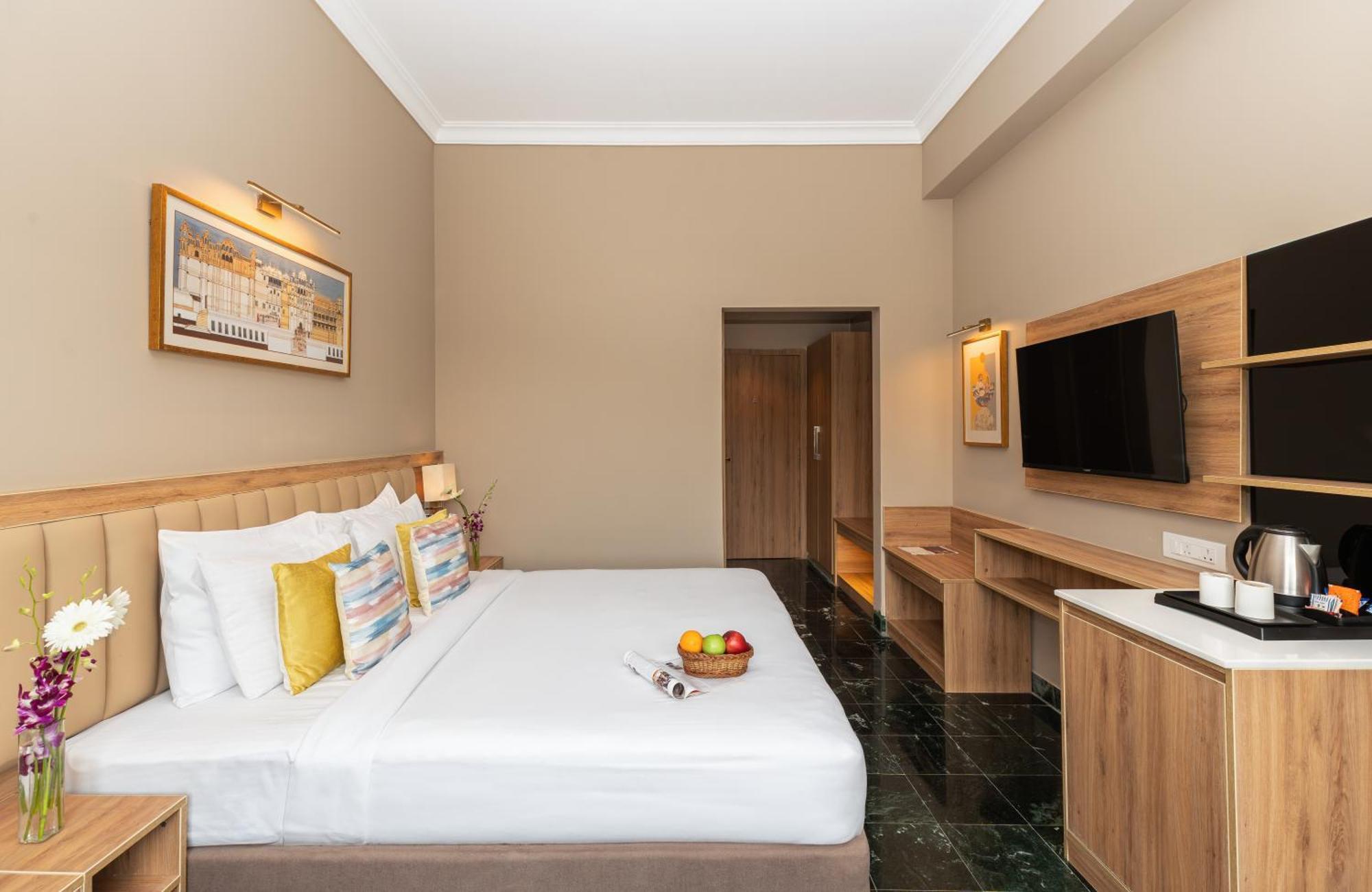 Vishnupriya Hotel 3*