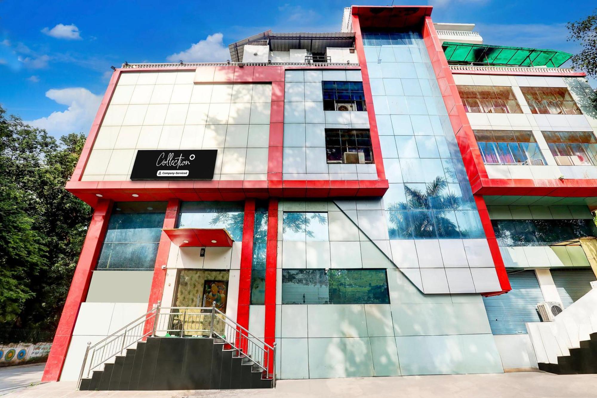 Hotel Super Collection O Lake Palace Road