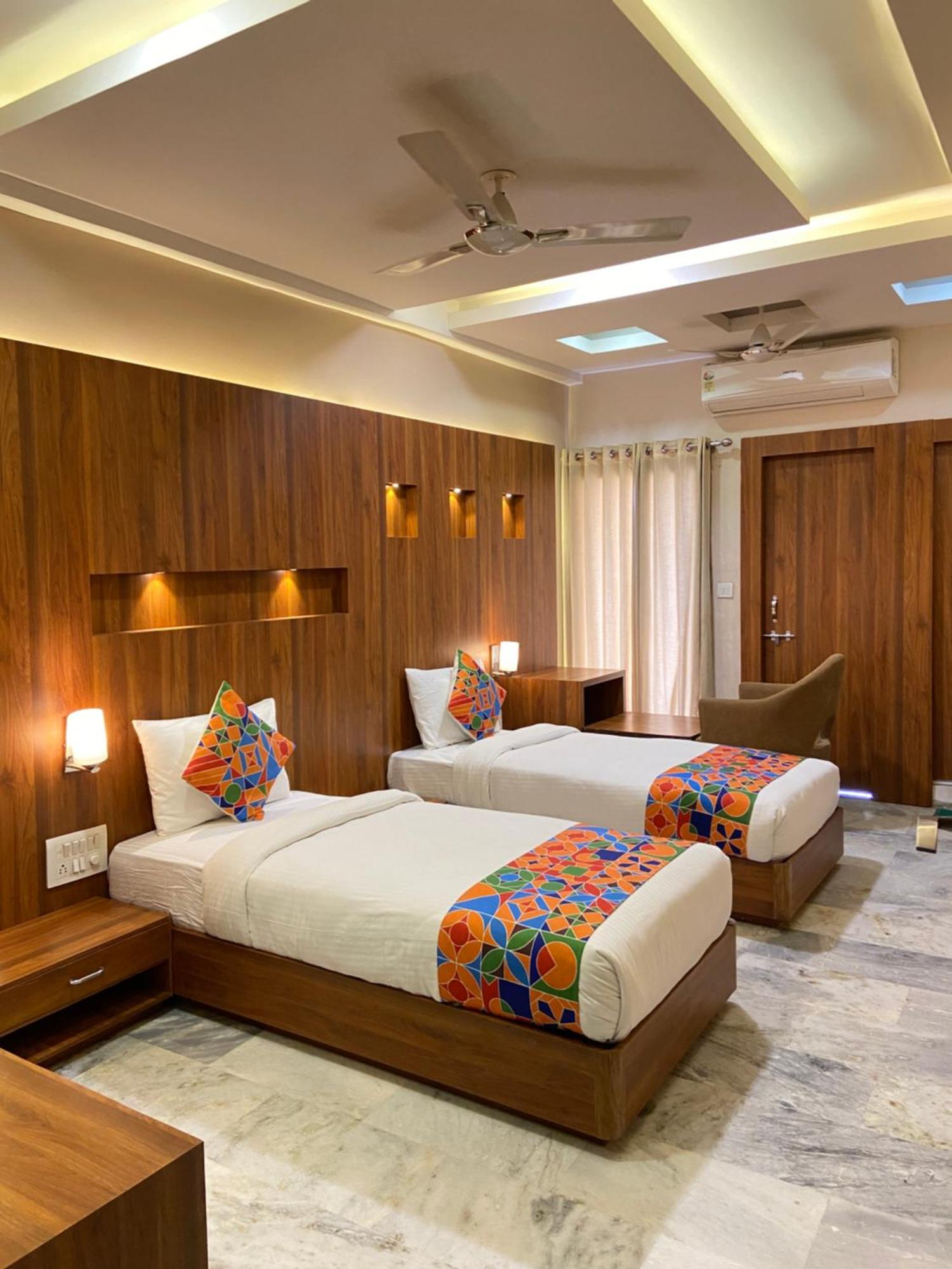Damanis * Udaipur