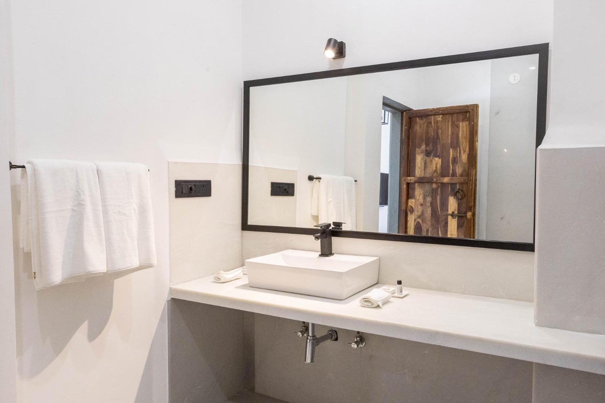 Madri Retreat - Heritage Boutique Hotel With Pool