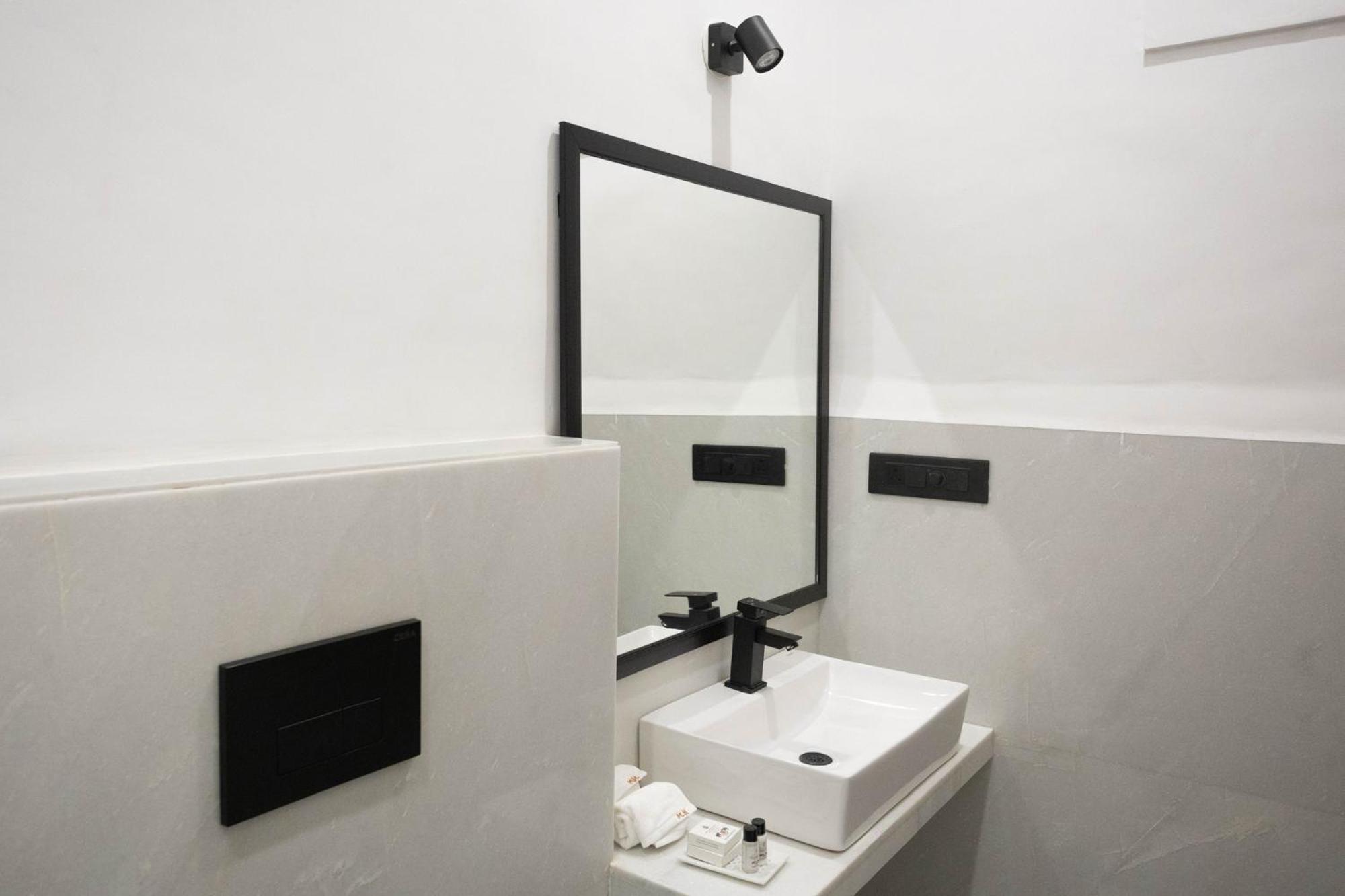 Madri Retreat - Heritage Boutique Hotel With Pool Udaipur