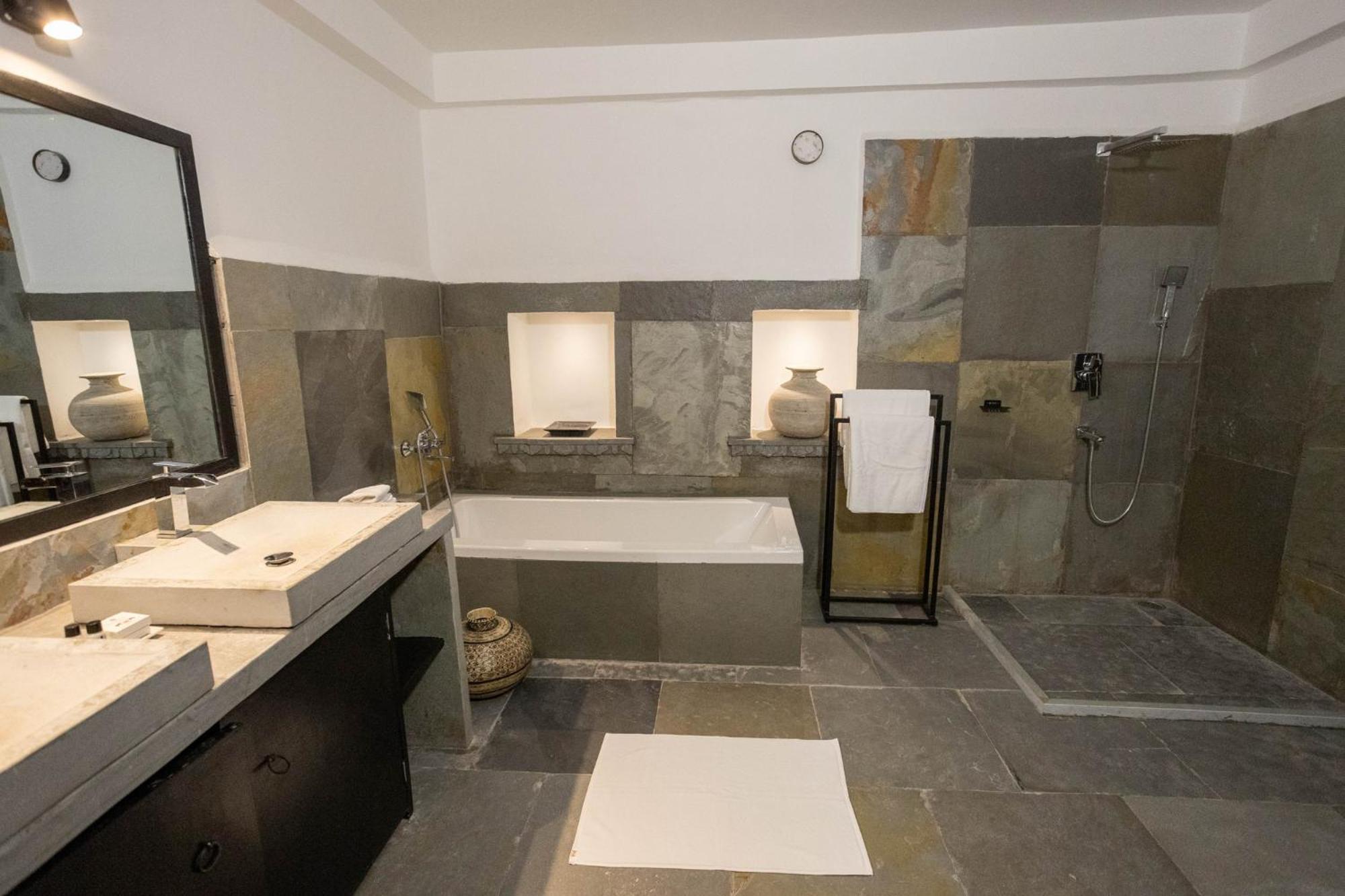 Madri Retreat - Heritage Boutique Hotel With Pool Udaipur