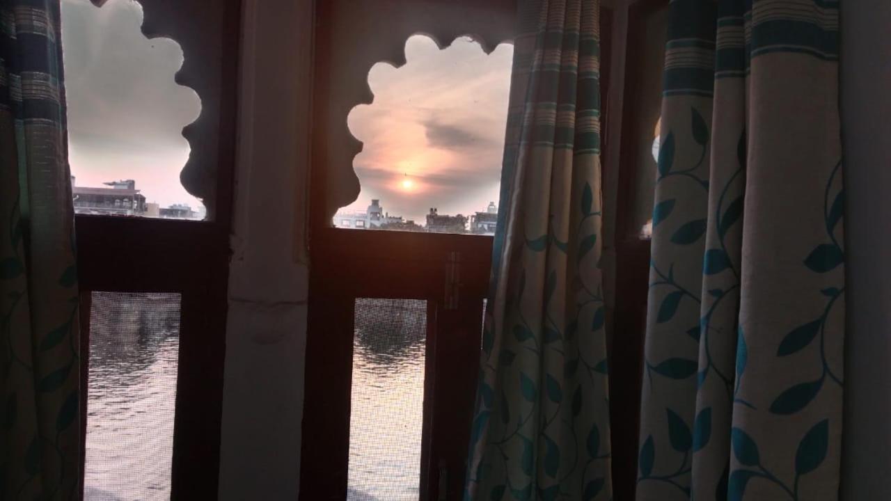 Nayee Haveli Hotel 3*