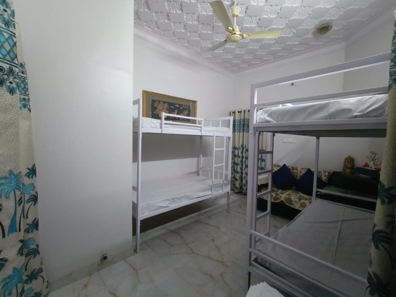 Hostel Vibe