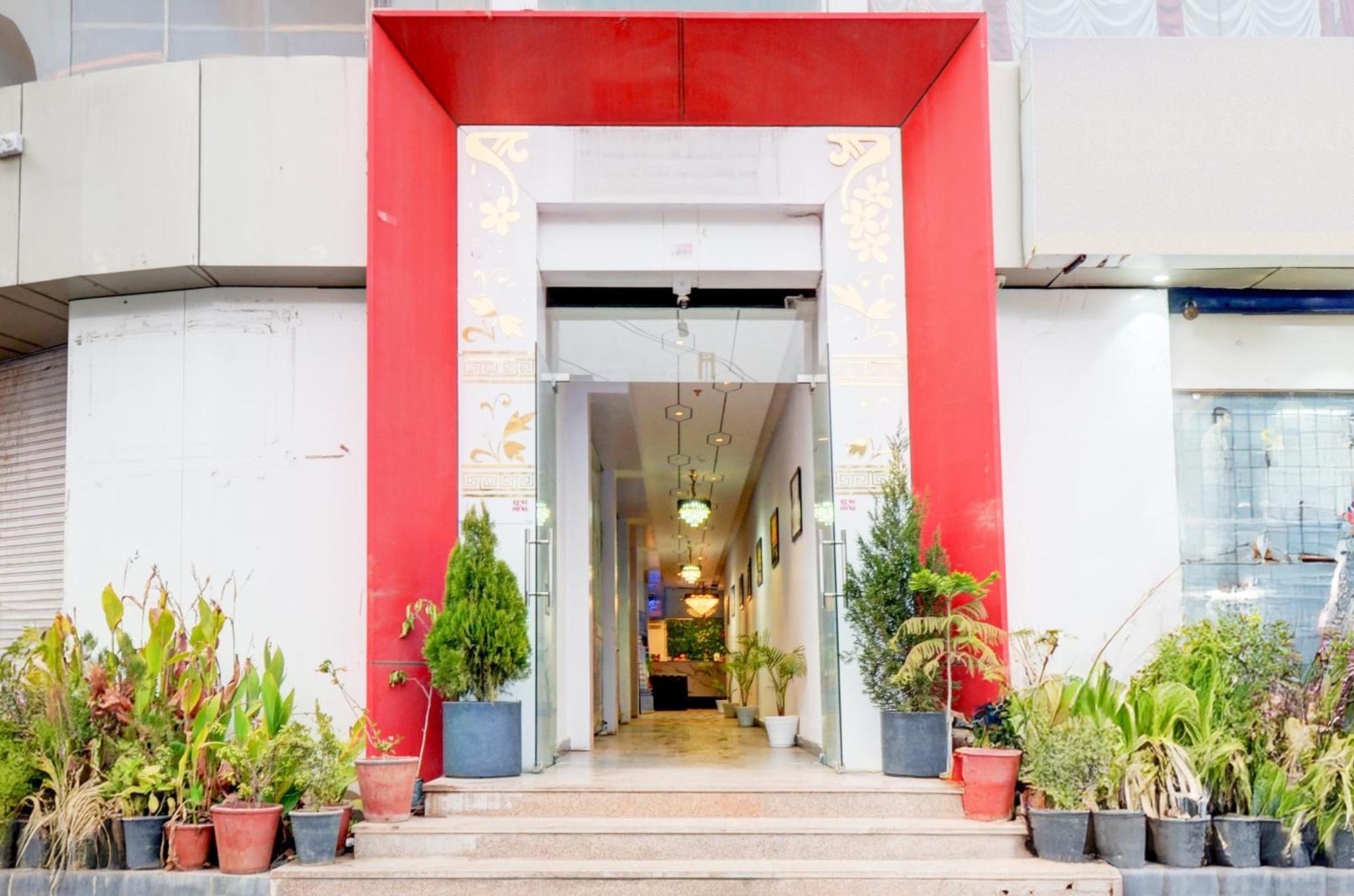 Super Townhouse Shobhagpura Formerly Fragrance Hotel