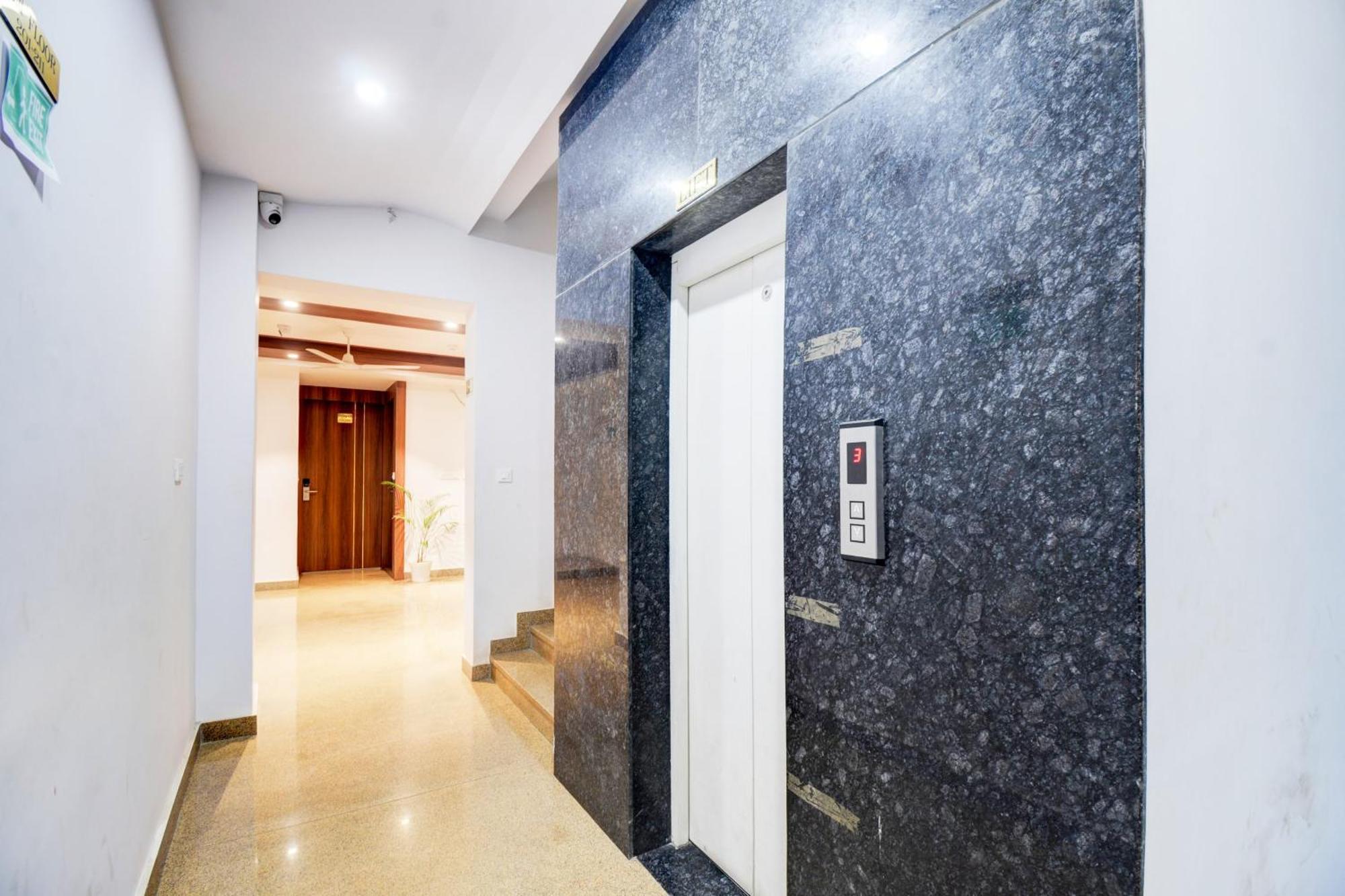 Super Townhouse Shobhagpura Formerly Fragrance Hotel