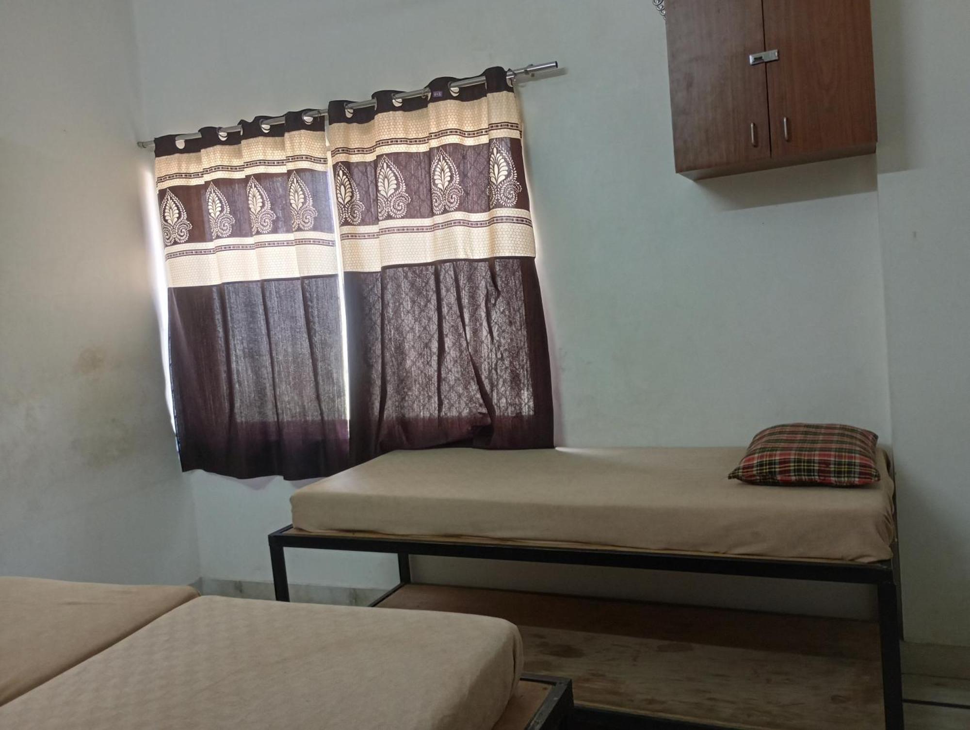 Hostel Paarijat Pg Udaipur