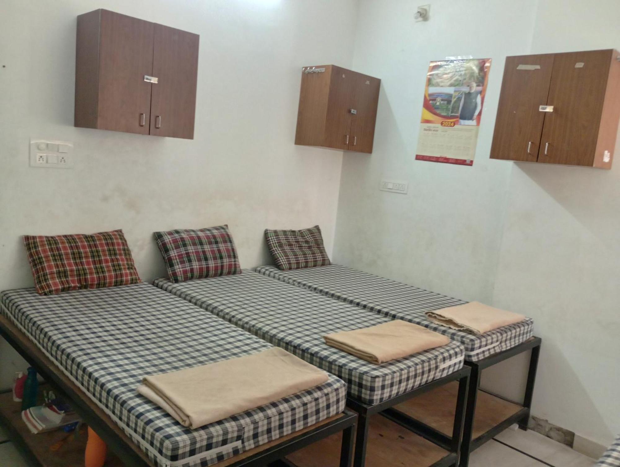Paarijat Pg * Udaipur