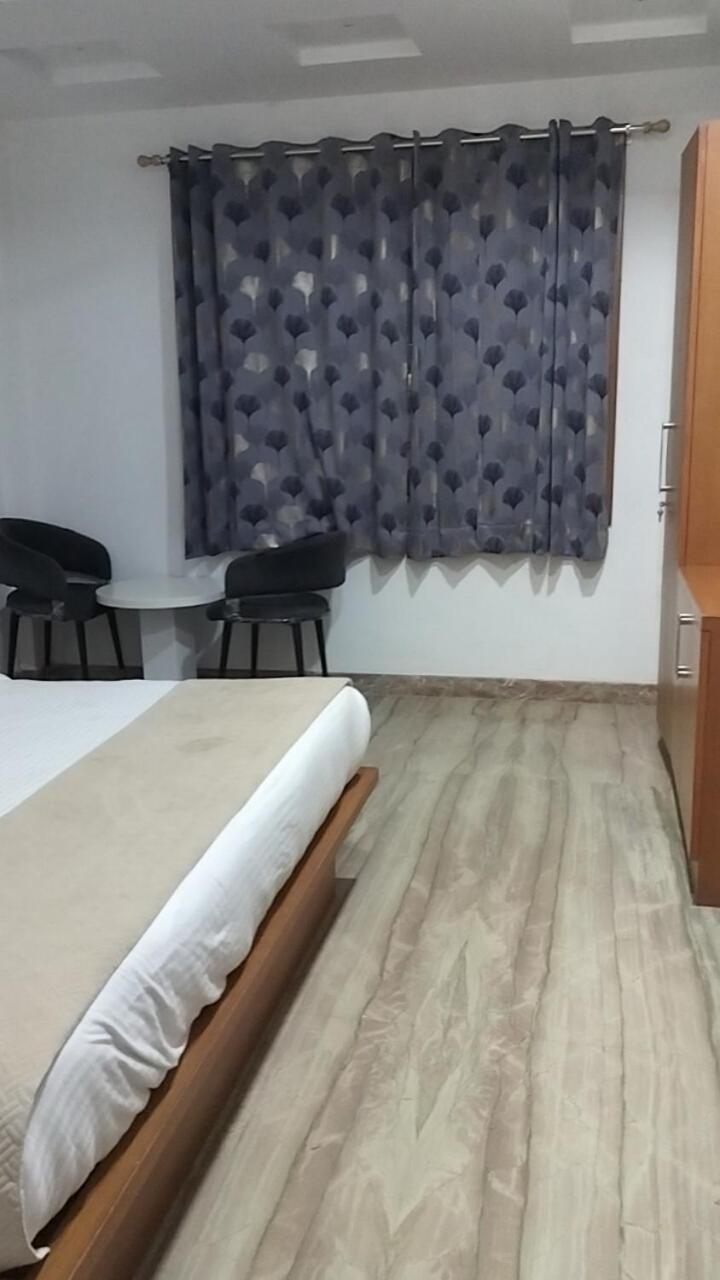 Brij Palace & Restaurant 3*