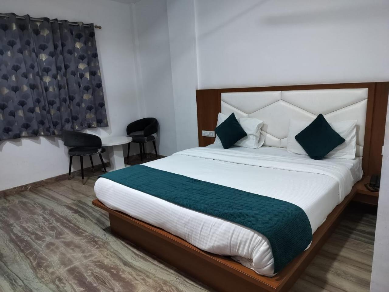Brij Palace & Restaurant Hotel