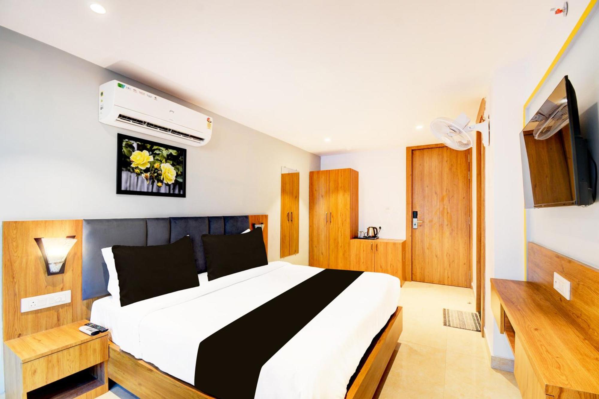 Hotel Super Townhouse Shobhagpura Formerly Fragrance 4*