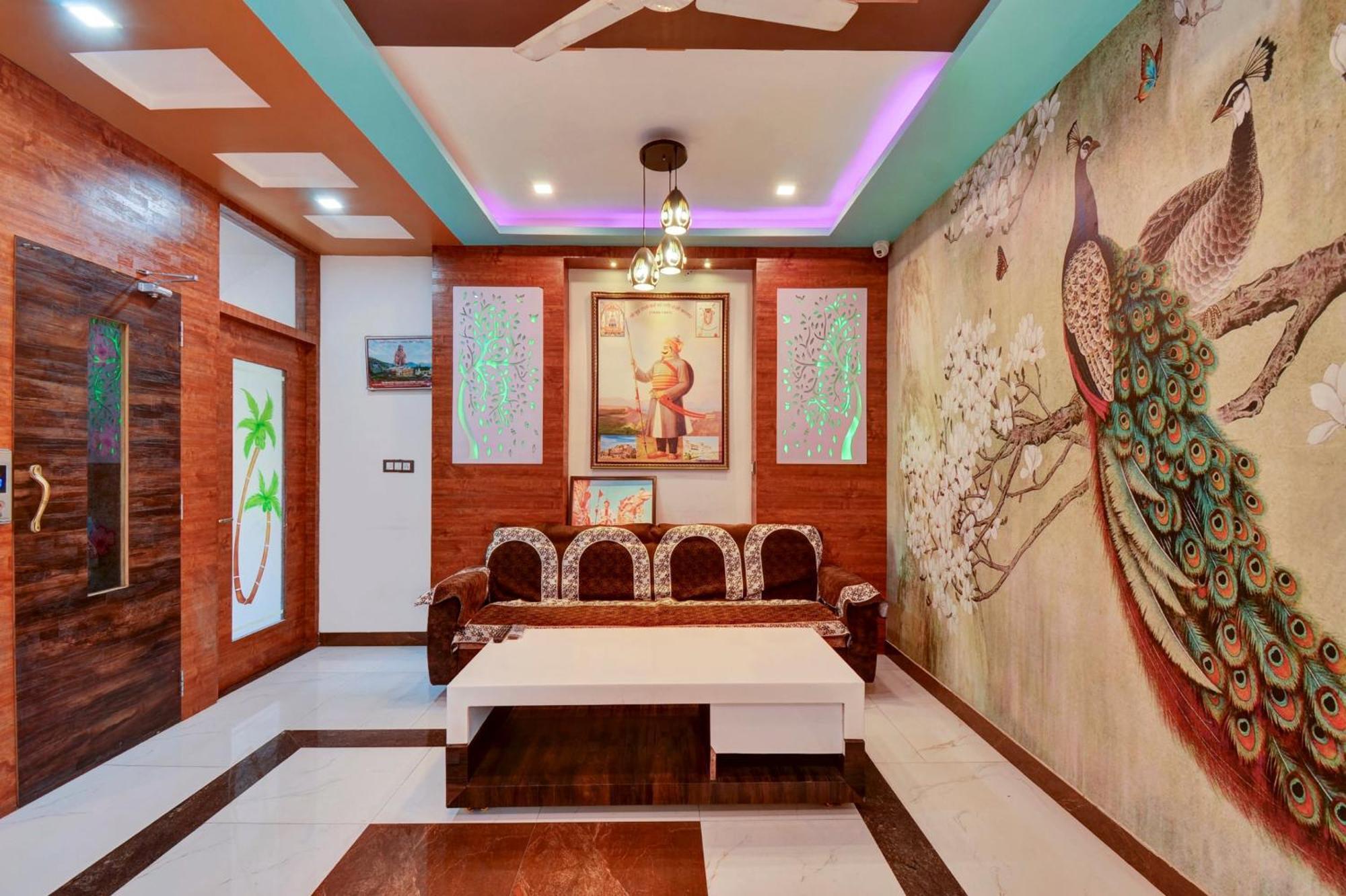 Hotel Collection O Shree Ji Palace
