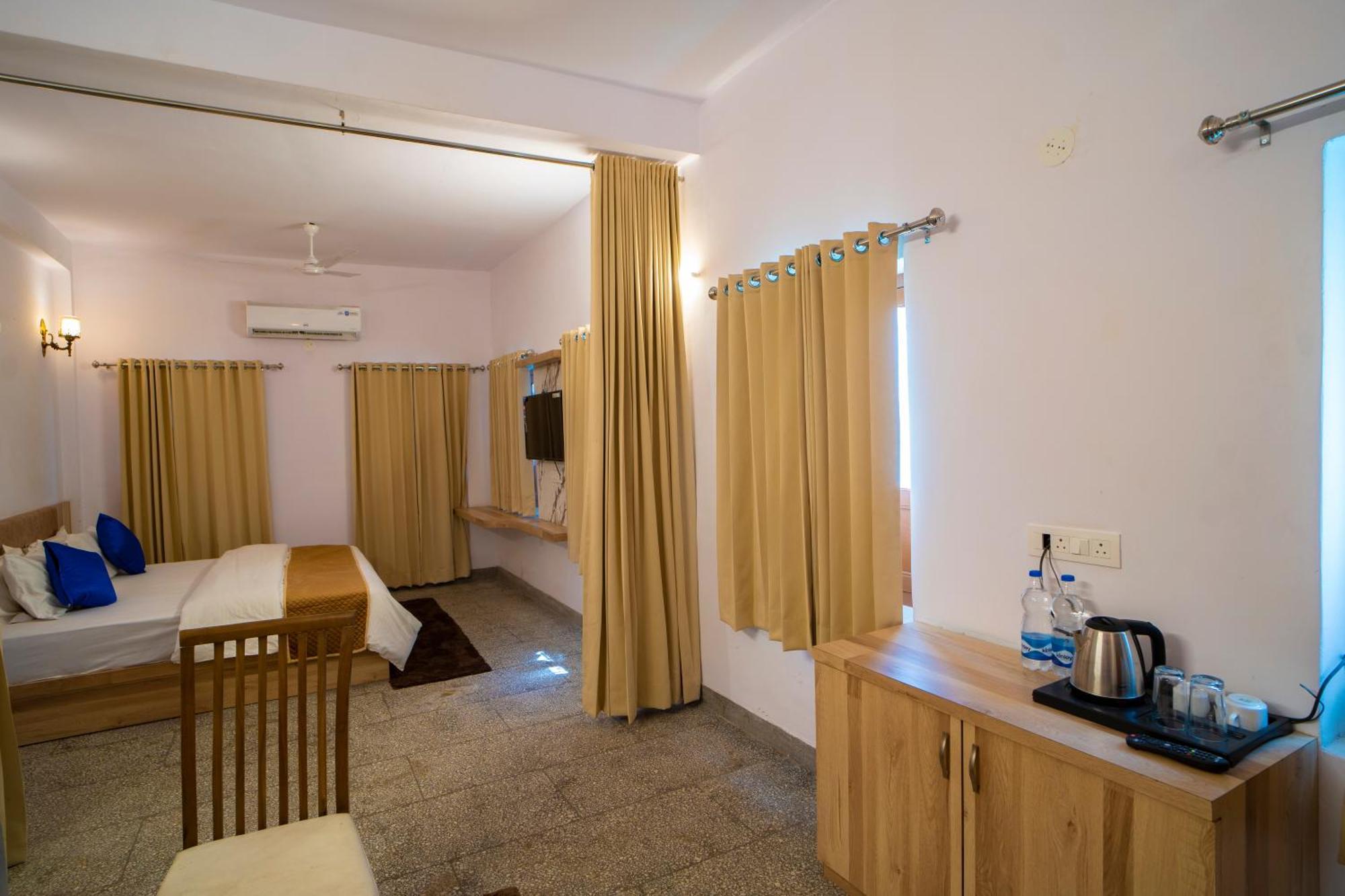 Hotel Devdarshan & Restaurant Udaipur