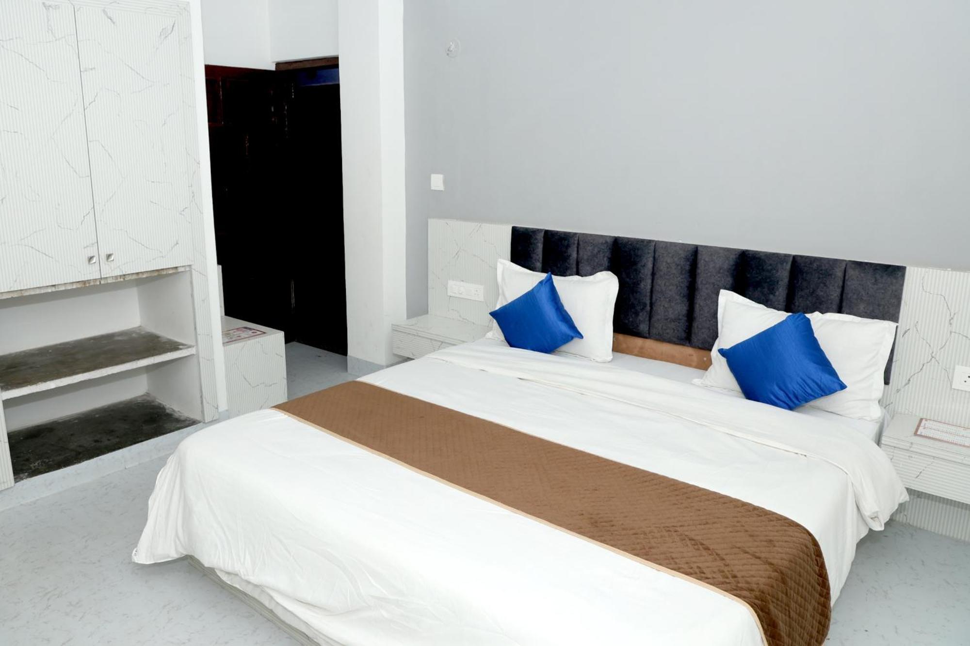 Devdarshan & Restaurant Hotel Udaipur