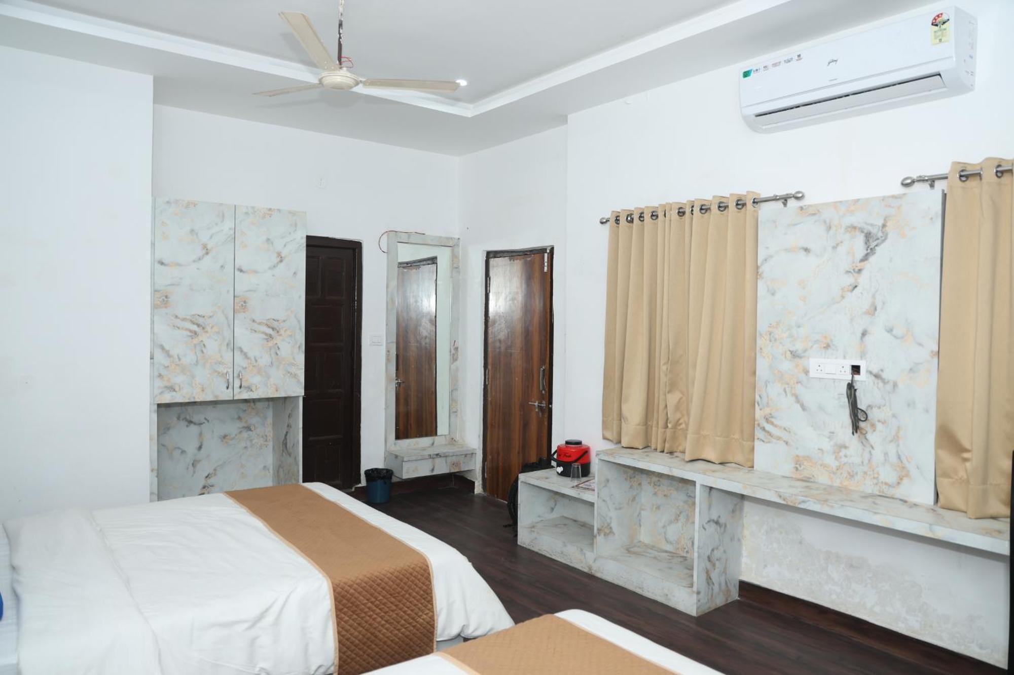 Hotel Devdarshan & Restaurant Udaipur