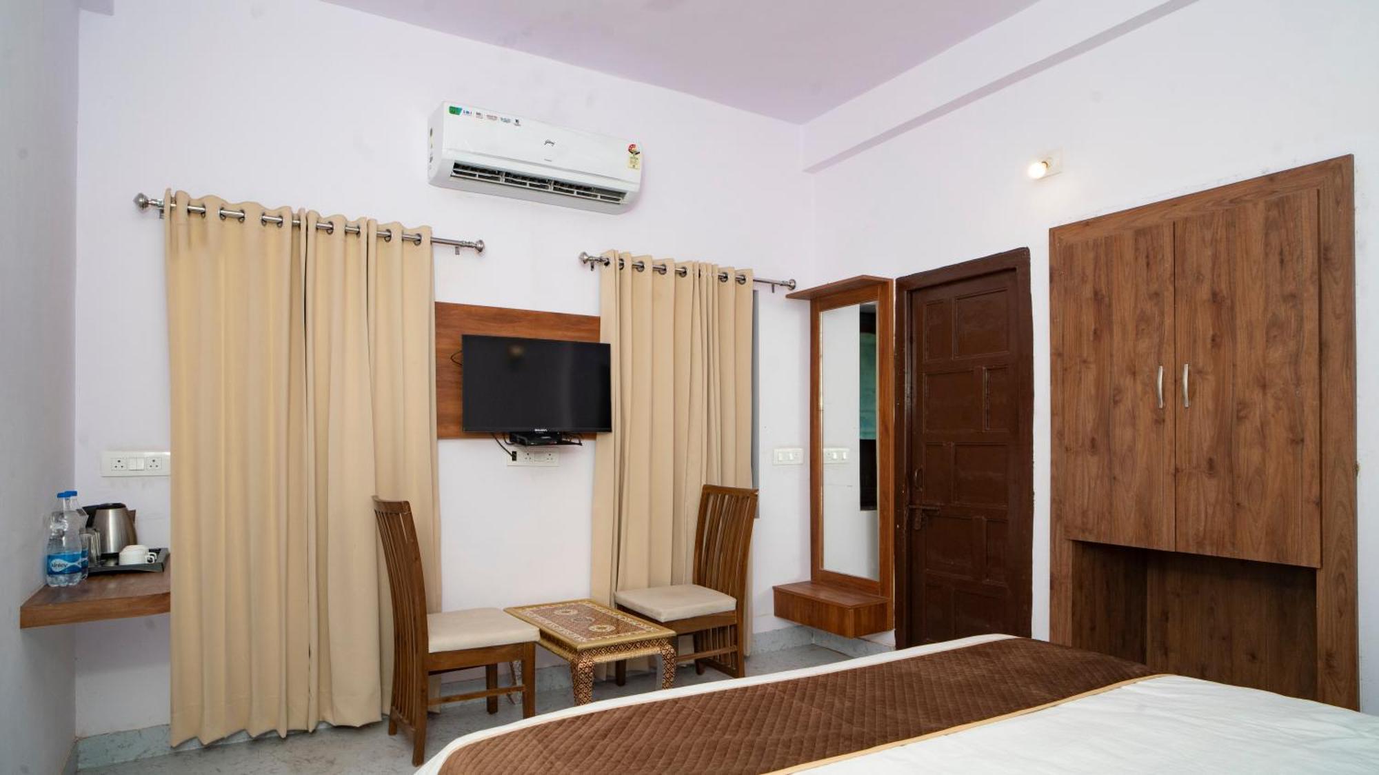 Devdarshan & Restaurant 2* Udaipur