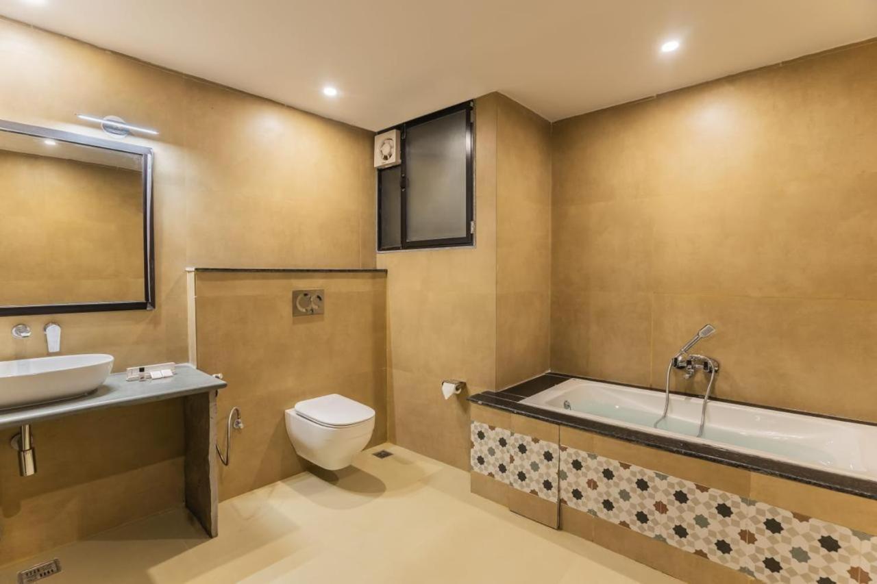 The Rosewalk Heritage 3*