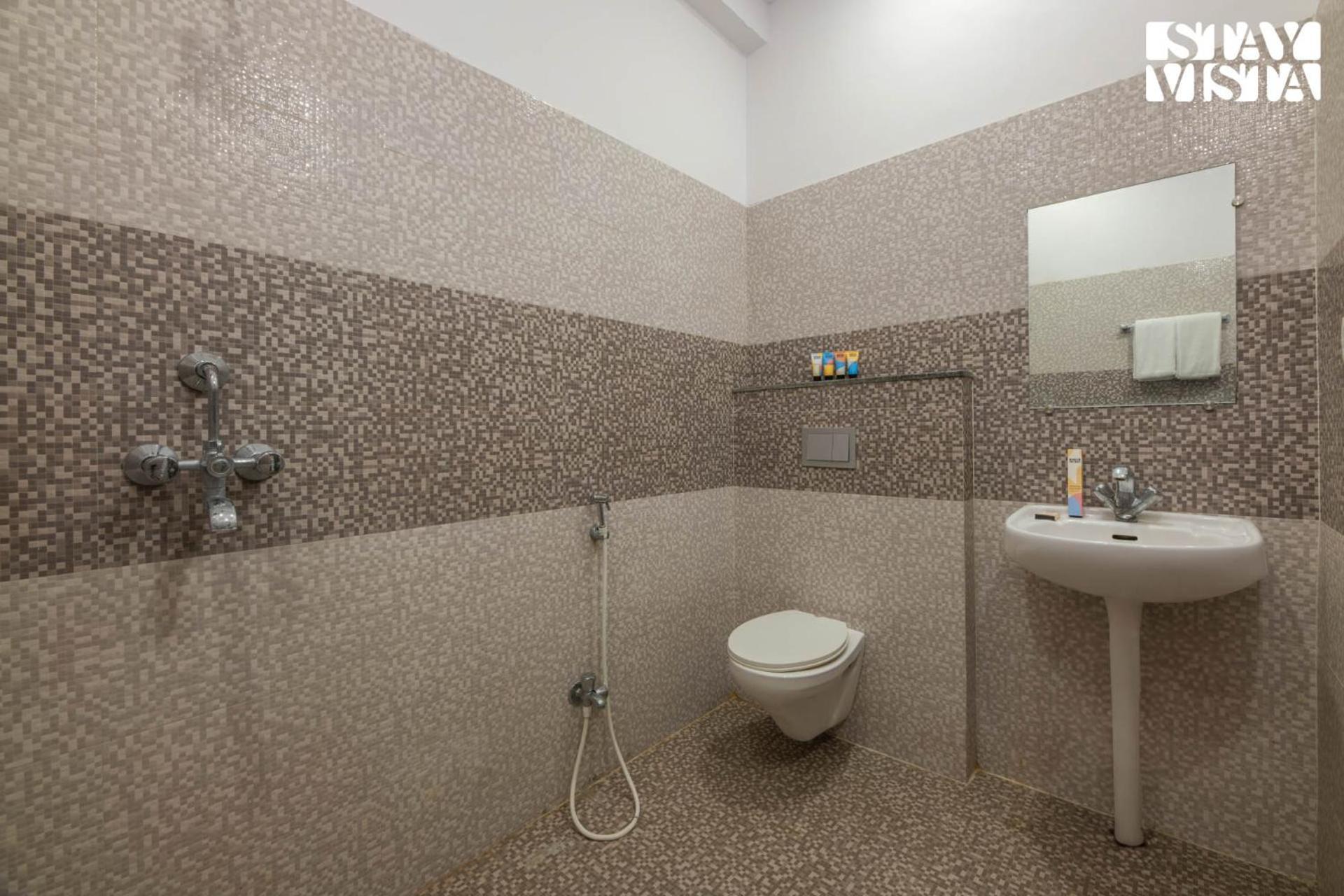 Villa Stayvista At Arka Crest With Jacuzzi, Bonfire, Wi-fi