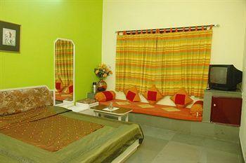 Hotel Gorbandh 3*
