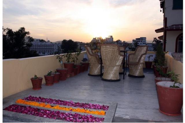 Nayee Haveli Hotel 3*