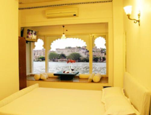 Natural Hotel Udaipur