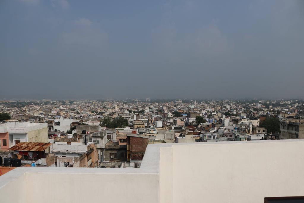 Mewar Avenue Guest house 2*