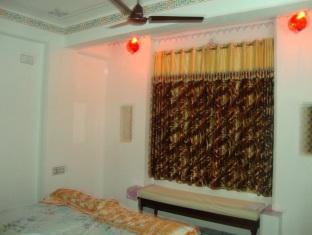 Janak Niwas 3*