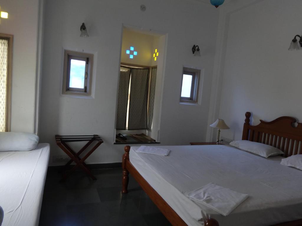Aashiya Haveli Hotel