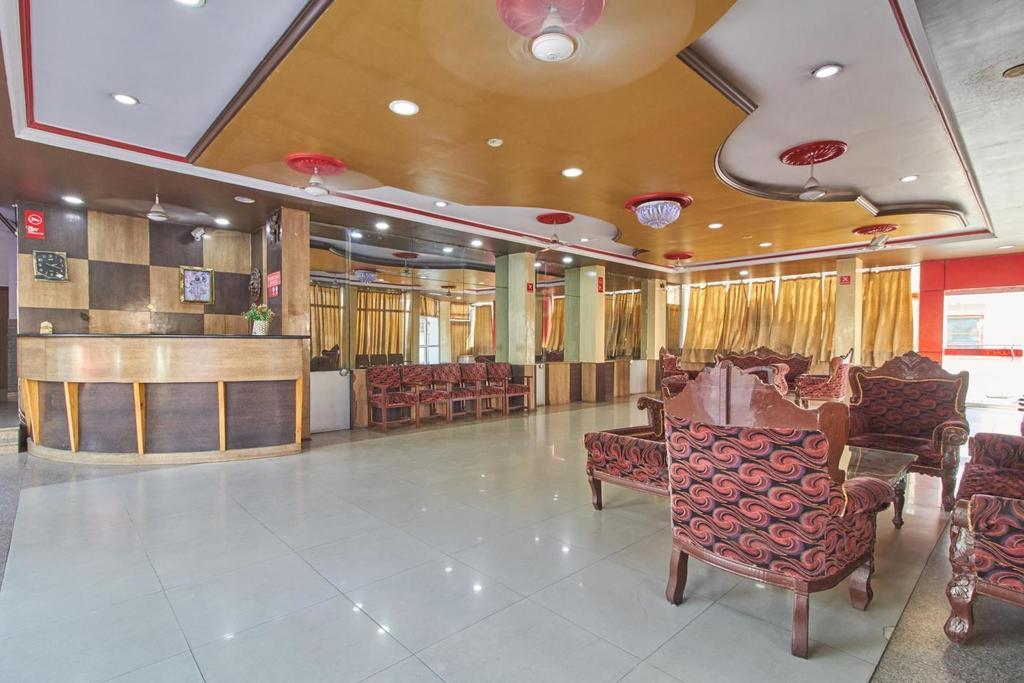 Deep Hotel