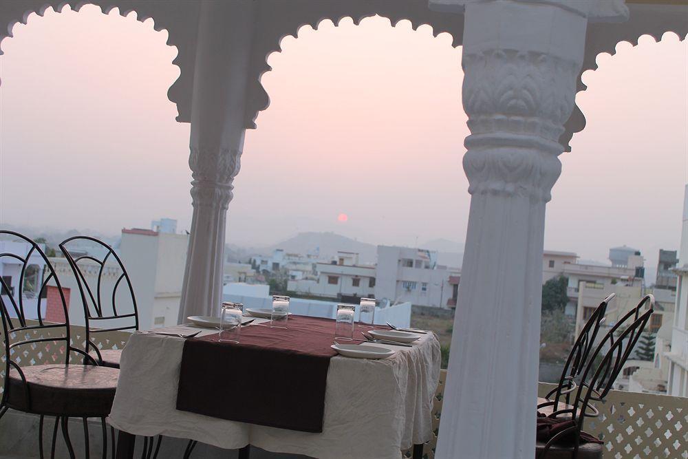 Hotel Royal Pratap Niwas 3*