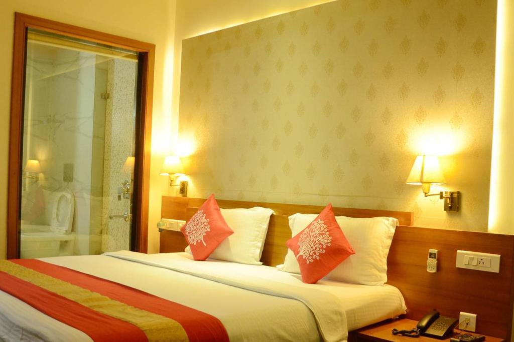 Hotel Shalimar Palace 2*