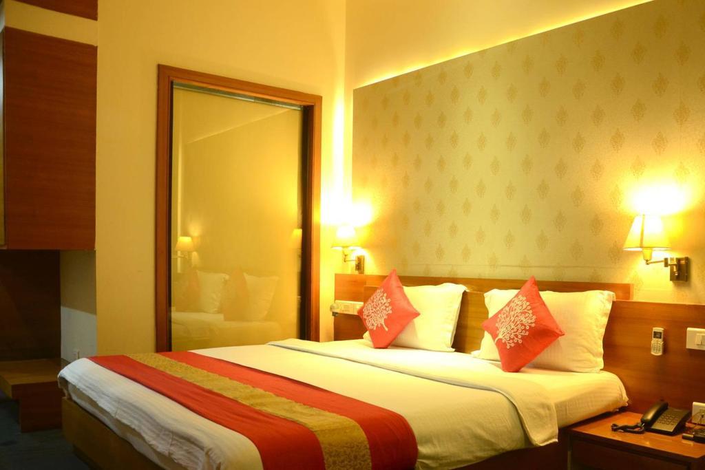 Shalimar Palace Hotel