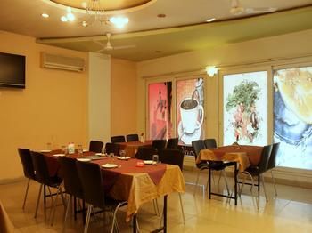Hotel Oyo Inside Udaipole Udaipur